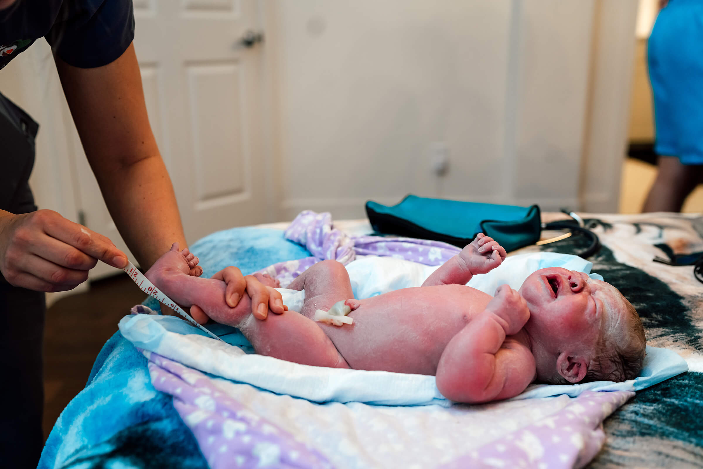 measuring the baby after a home birth 