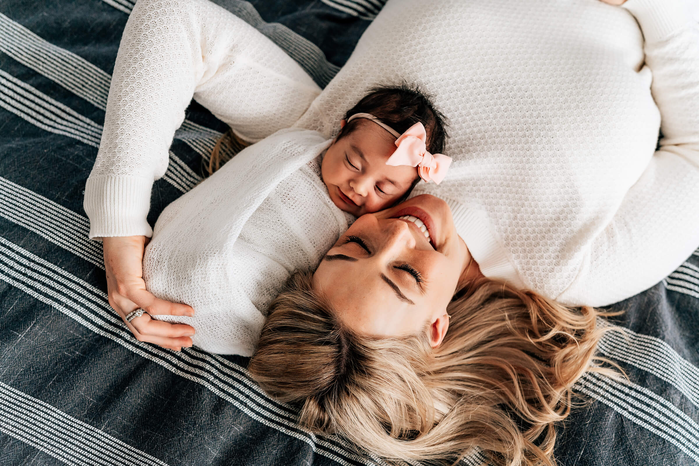 beautiful perspective to use with mom and baby during an in home newborn session 