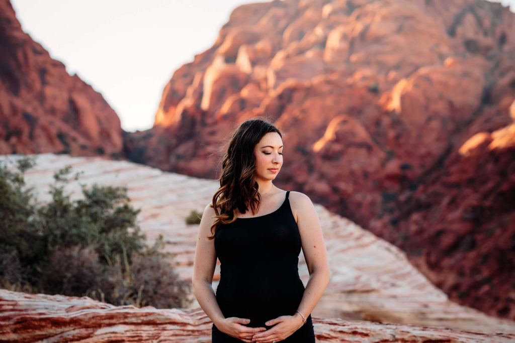 Las Vegas maternity photographer and sessions in 2020