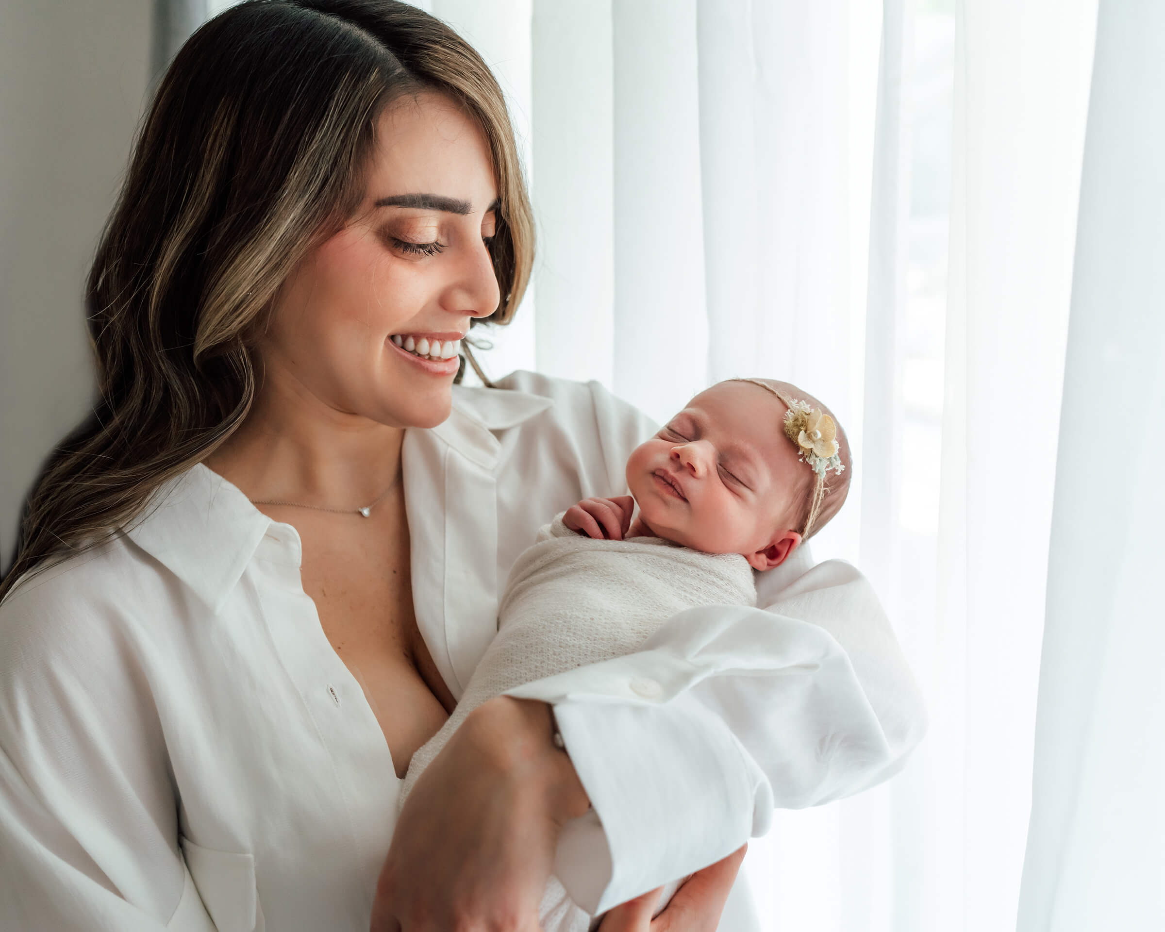 light and airy in-home newborn session 