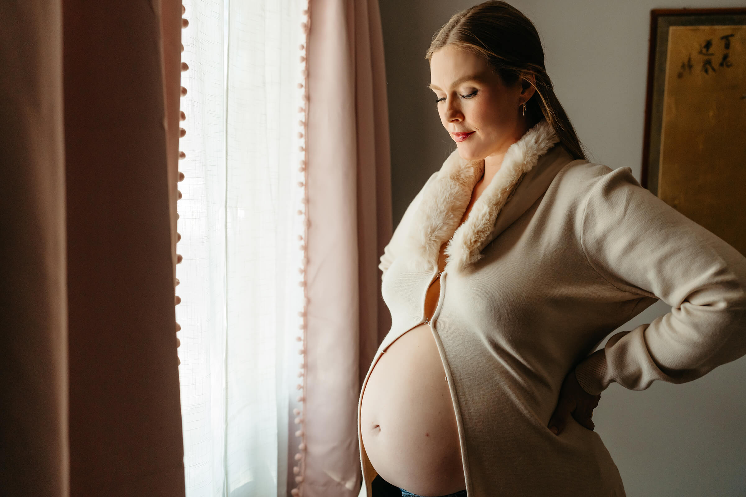 in-home maternity session with Danika Brysha