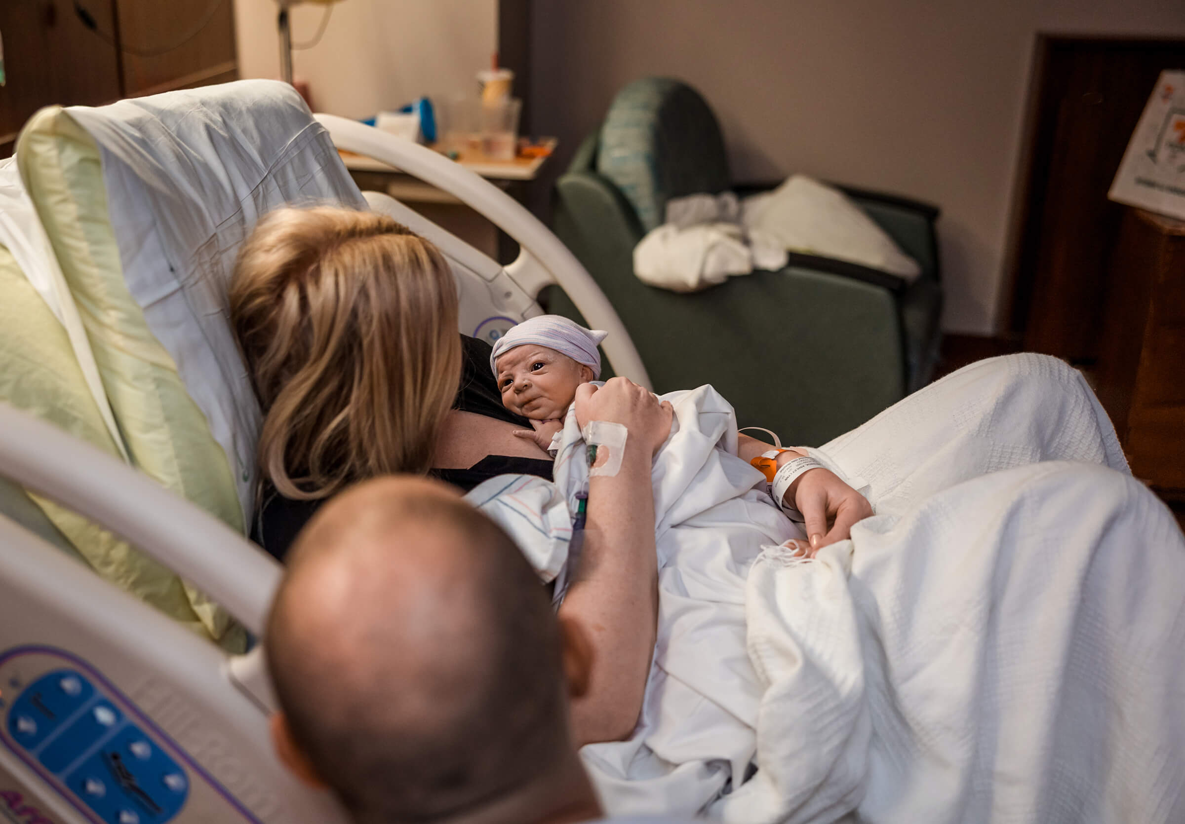 parents resting after a hospital birth at Centennial Hills hospital.